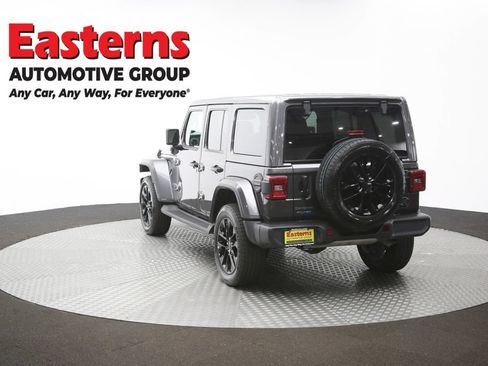 Used 2025 Jeep Wrangler Unlimited Sahara AWD/4WD image 61