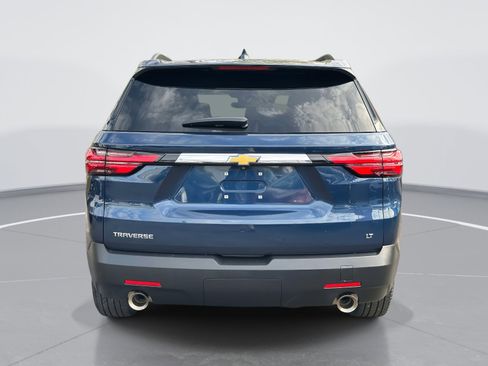 Used 2023 Chevrolet Traverse LT image 6