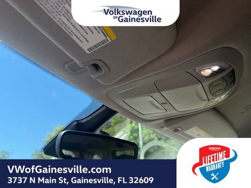 Used 2023 Chrysler Voyager LX FWD image 26