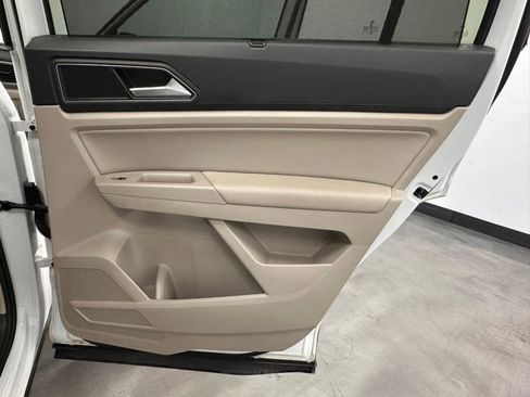 Used 2019 Volkswagen Atlas SE w/ Panoramic Sunroof Package image 47