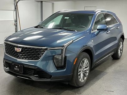 New 2025 Cadillac XT4 Premium Luxury