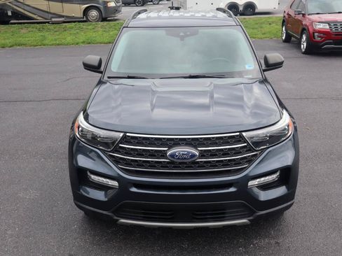 Used 2022 Ford Explorer XLT w/ Equipment Group 202A AWD/4WD image 4