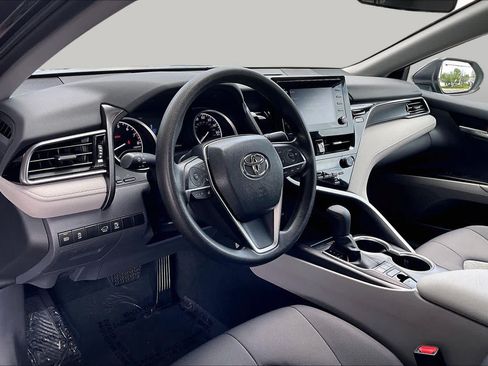 Used 2023 Toyota Camry LE AWD/4WD image 18