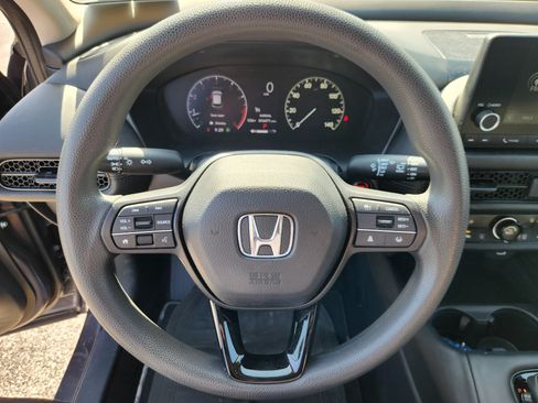 Used 2024 Honda HR-V LX image 9