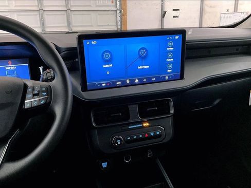 New 2025 Ford Maverick XLT w/ Black Appearance Package image 11