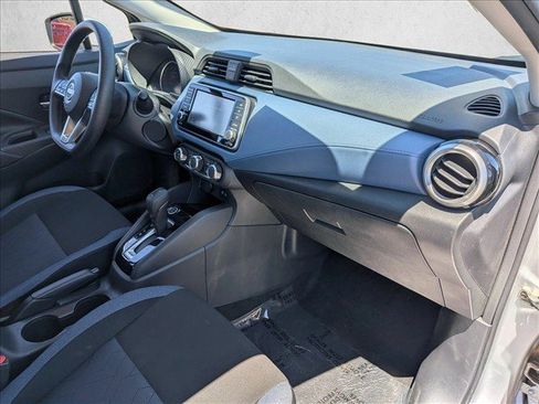 Used 2025 Nissan Versa SV FWD image 27
