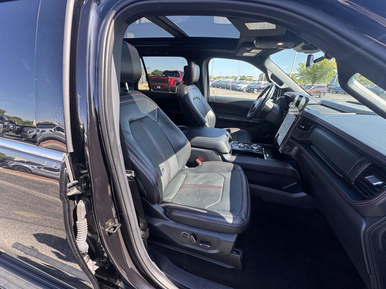 Certified 2023 Ford Expedition Max Limited AWD/4WD image 18