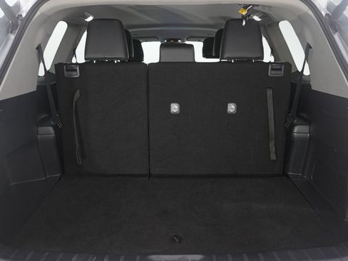 Used 2025 Toyota Grand Highlander AWD image 9