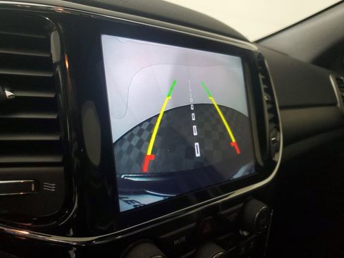 Used 2020 Jeep Grand Cherokee Altitude image 27