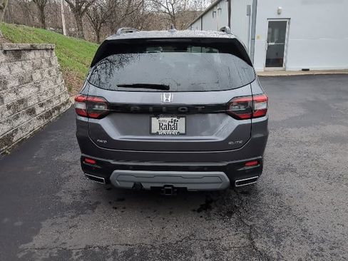 Used 2025 Honda Pilot Elite image 4