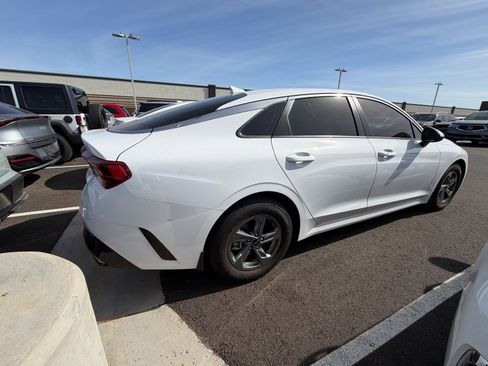 Used 2024 Kia K5 LXS image 3
