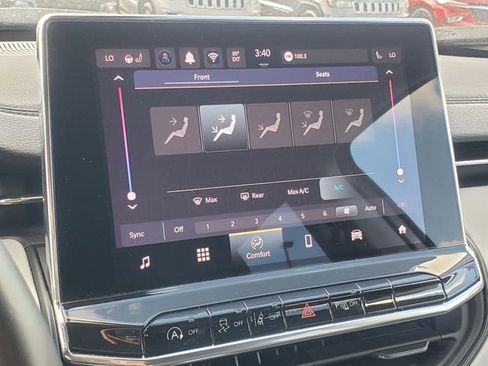 Used 2022 Jeep Compass Limited image 24