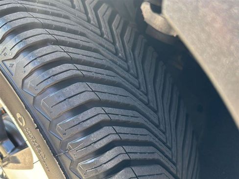 Used 2023 Honda Pilot Elite image 4