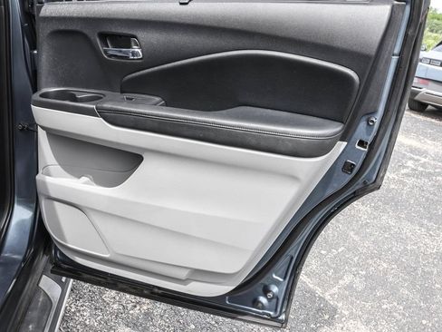 Used 2019 Honda Pilot Touring image 35