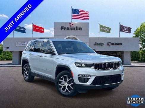 Used 2025 Jeep Grand Cherokee Limited w/ Luxury Tech Group II AWD/4WD image 1