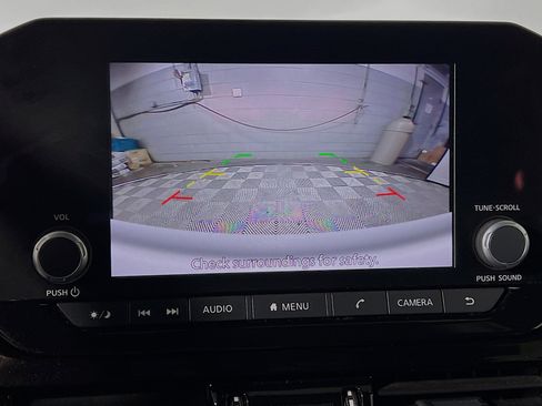 Used 2024 Nissan Pathfinder SV FWD image 28
