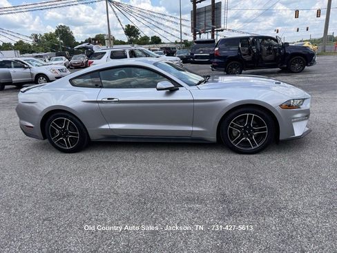 Used 2021 Ford Mustang Premium RWD image 5