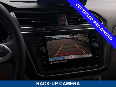 Used 2022 Volkswagen Tiguan SE FWD image 30