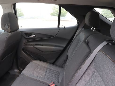 Used 2022 Chevrolet Equinox LT FWD image 17