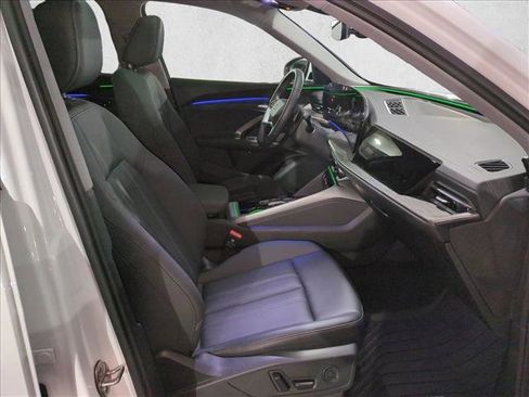 Certified 2025 Audi Q5 Premium w/ Convenience Package image 24