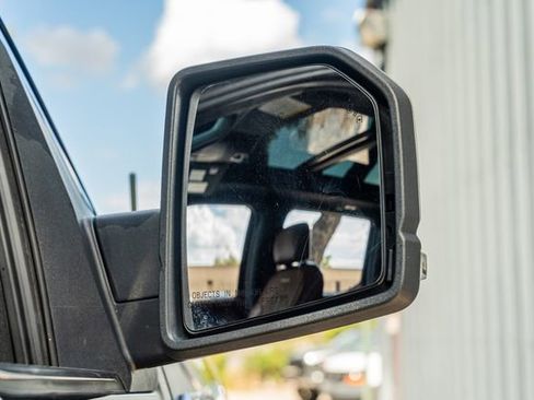 Used 2018 Ford F150 Platinum w/ Equipment Group 701A Luxury image 13