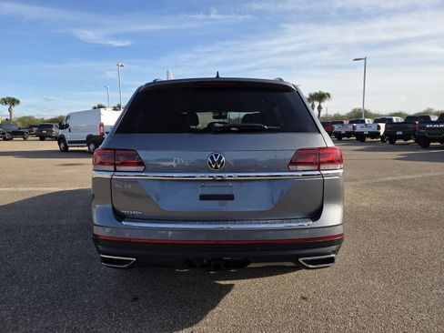 Used 2022 Volkswagen Atlas SE image 6