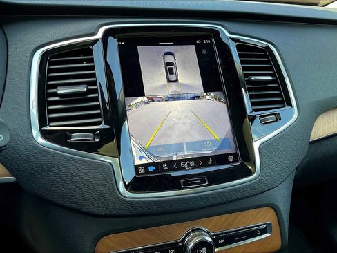 Used 2025 Volvo XC90 B5 Plus w/ Protection Package Premier image 24