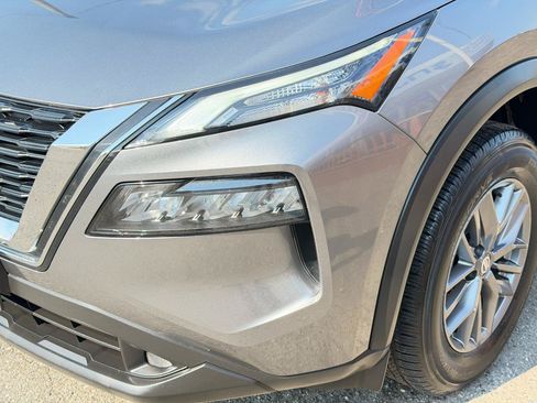 Used 2021 Nissan Rogue S AWD/4WD image 9