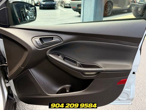 Used 2016 Ford Focus S FWD image 33