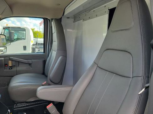 New 2025 Chevrolet Express 3500 w/ Power Convenience Package image 10