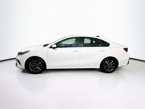 Used 2024 Kia Forte LXS image 4