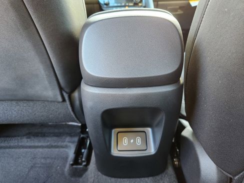 New 2025 Hyundai Elantra Sport image 16