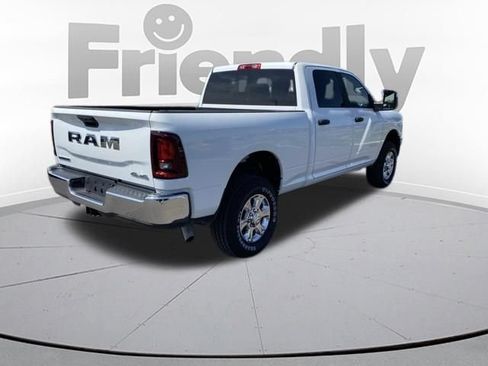 Used 2025 RAM 2500 Big Horn AWD/4WD image 4