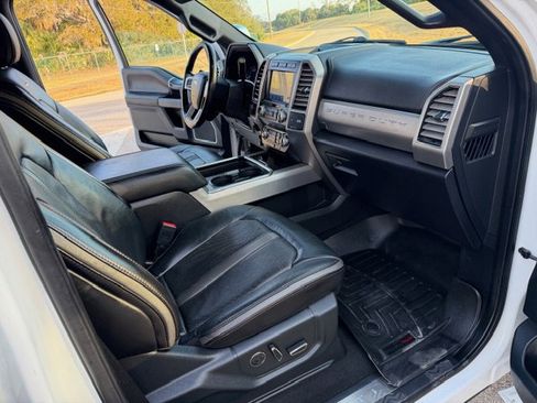 Used 2021 Ford F250 Platinum image 16