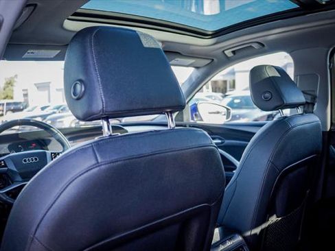 Certified 2025 Audi Q5 Premium Plus w/ Premium Plus image 25