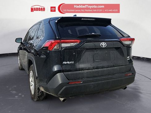 Certified 2022 Toyota RAV4 LE image 3