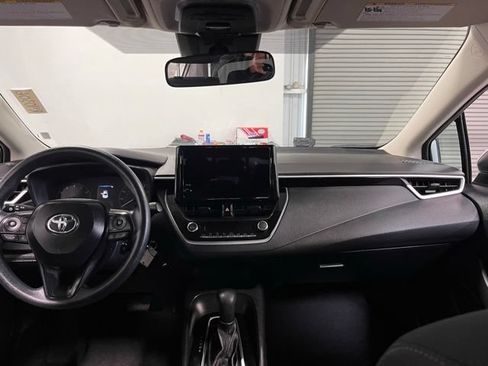 Used 2024 Toyota Corolla LE FWD image 20