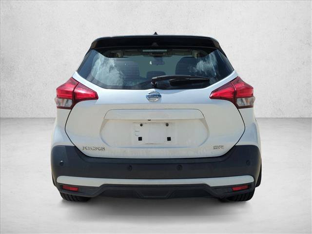 Used 2020 Nissan Kicks SR w/ SR Premium Package FWD image 6