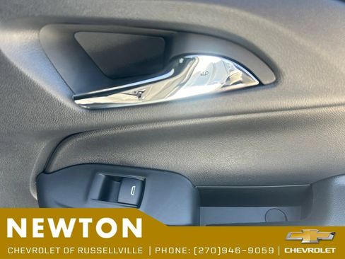 New 2026 Chevrolet TrailBlazer RS w/ Convenience Package FWD image 32
