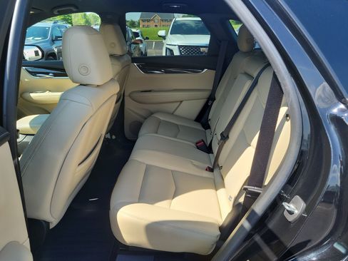 Used 2019 Cadillac XT5 Premium Luxury FWD image 14