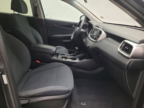 Used 2017 Kia Sorento LX FWD image 21
