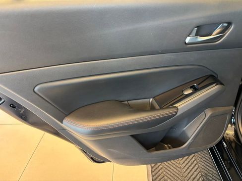 Used 2024 Nissan Altima 2.5 SR FWD image 25