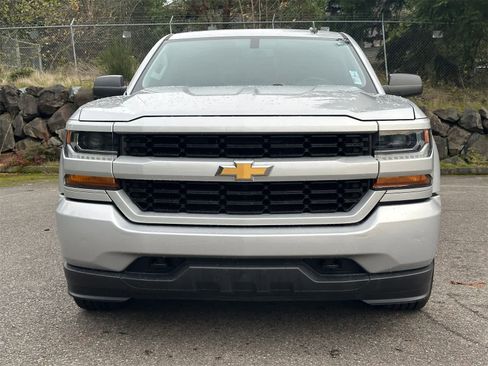 Used 2019 Chevrolet Silverado 1500 Custom w/ Custom Convenience Package image 5