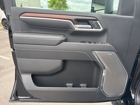 New 2026 GMC Sierra 2500 Denali w/ Denali Reserve Package AWD/4WD image 11