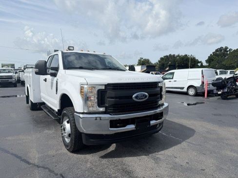 Used 2019 Ford F350 XL w/ XL Value Package AWD/4WD image 4