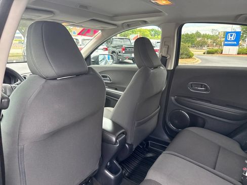 Used 2021 Honda HR-V EX image 22