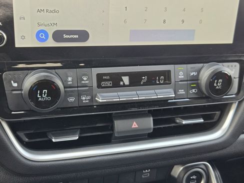Used 2025 Toyota Grand Highlander FWD image 20