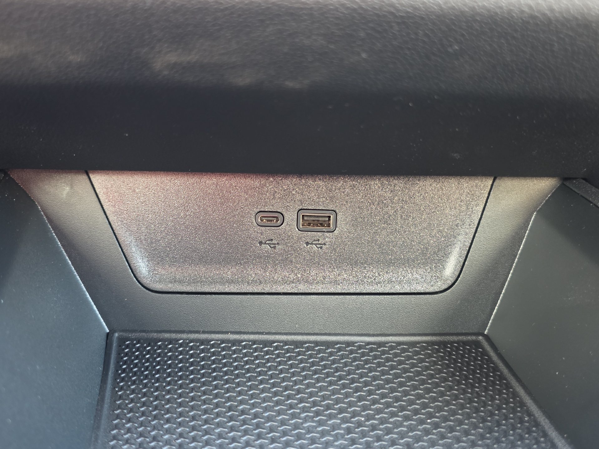 New 2027 Chevrolet Equinox ACTIV w/ Safety and Technology Package AWD/4WD image 19