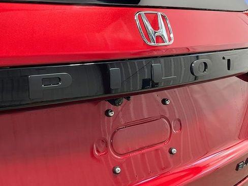 New 2026 Honda Pilot Black Edition image 6