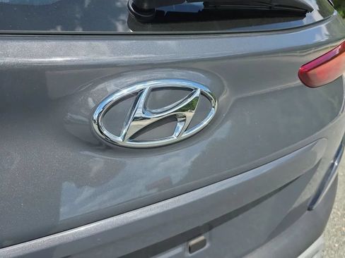 Used 2023 Hyundai Kona SE FWD image 10